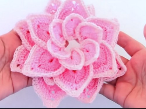 3d crochet flower 3
