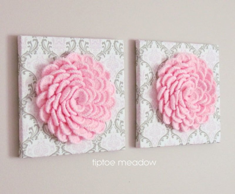 DIY Lovely Crochet Flowers On Canvas With Free Pattern