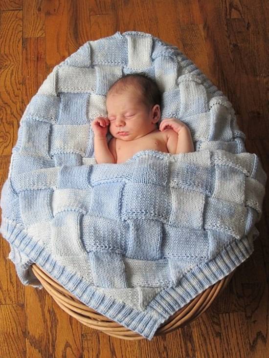 DIY-Colorful-Entrelac-Knitted-Baby-Blanket-3