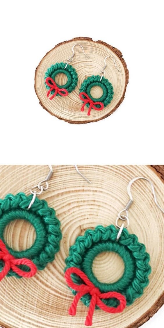 adorable mini crochet christmas wreaths 5