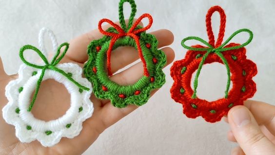 adorable mini crochet christmas wreaths