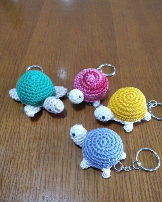 animal crochet keychain pattern ideas 1