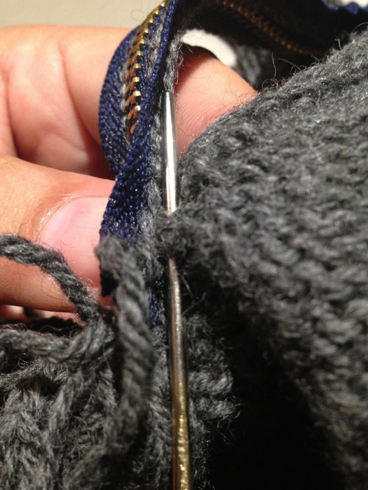 attach-zipper-to-sweaters11