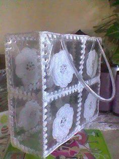 bags made with plastic bottle and crochet 3