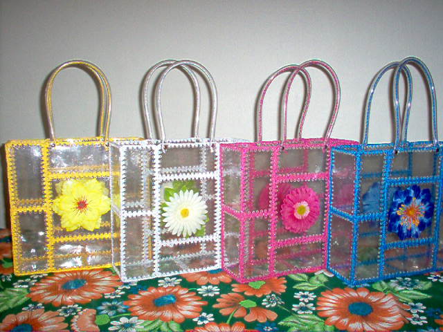 bags made with plastic bottle and crochet 9