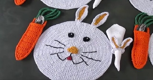 bunny crochet sousplat