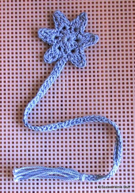 christmas bookmark crochet ideas 6