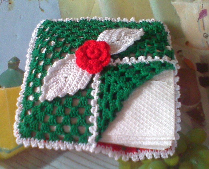 christmas crochet napkin holders ideas 3