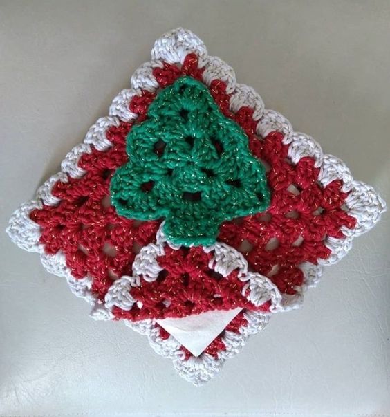 christmas crochet napkin holders ideas 6