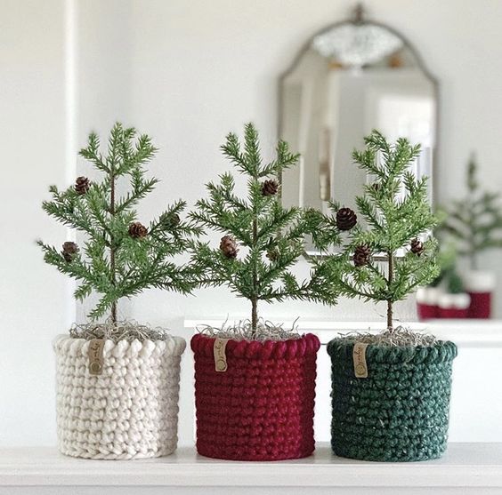 christmas crochet planter ideas 8