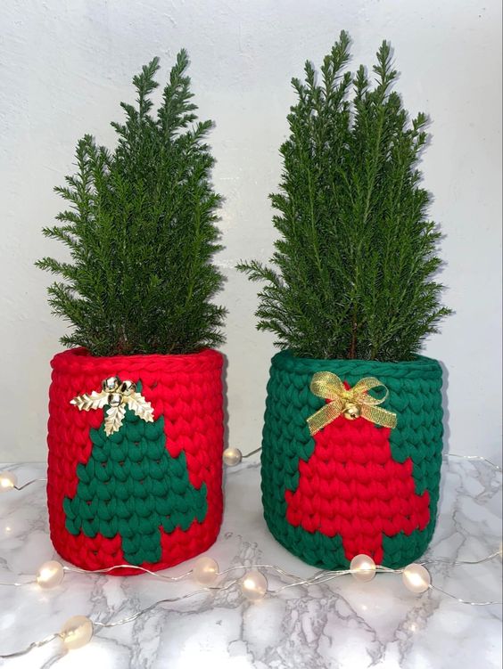 christmas crochet planter ideas 9