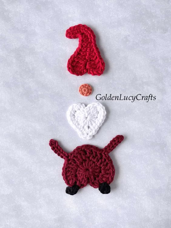 christmas decoration made with crochet hearts 6