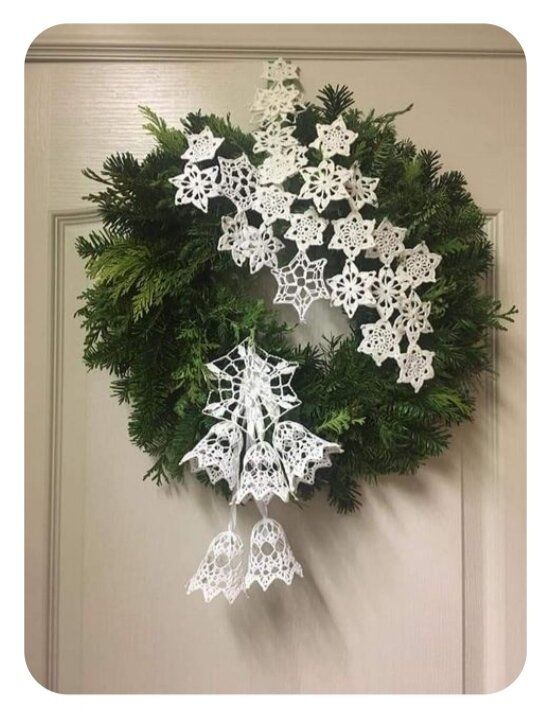 christmas wreaths made with lace 1