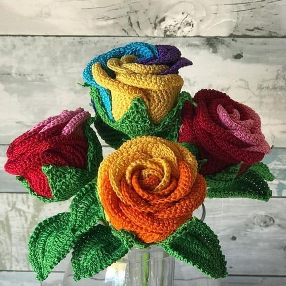 colors in crochet roses