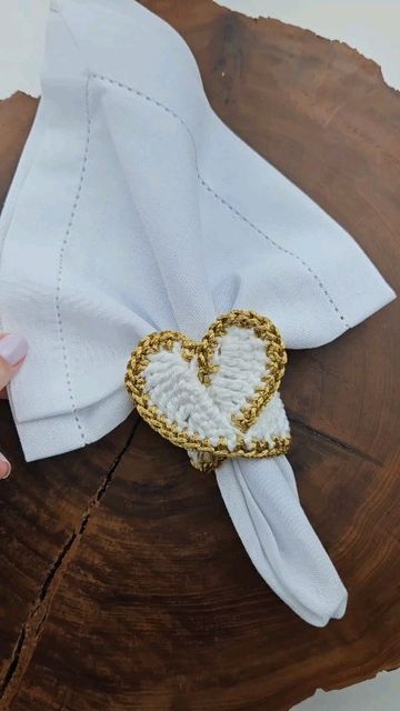 crafting heart shaped napkin rings