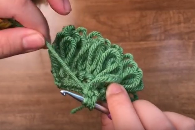 creative crochet christmas tree applique 4