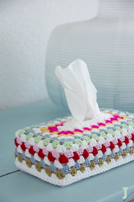 crochet a tissue box cover 2