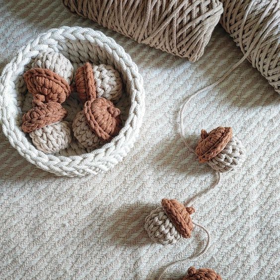 crochet acorn ornaments 6 1