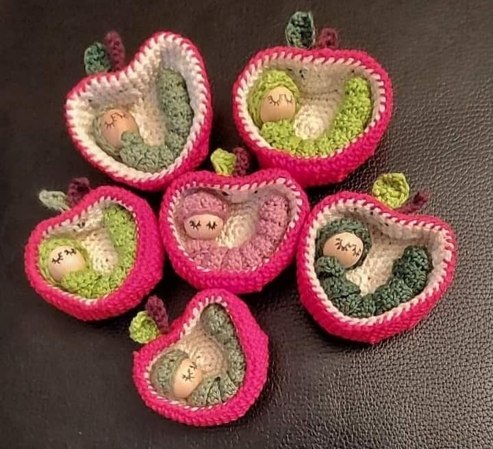 crochet apple with worm inside 9