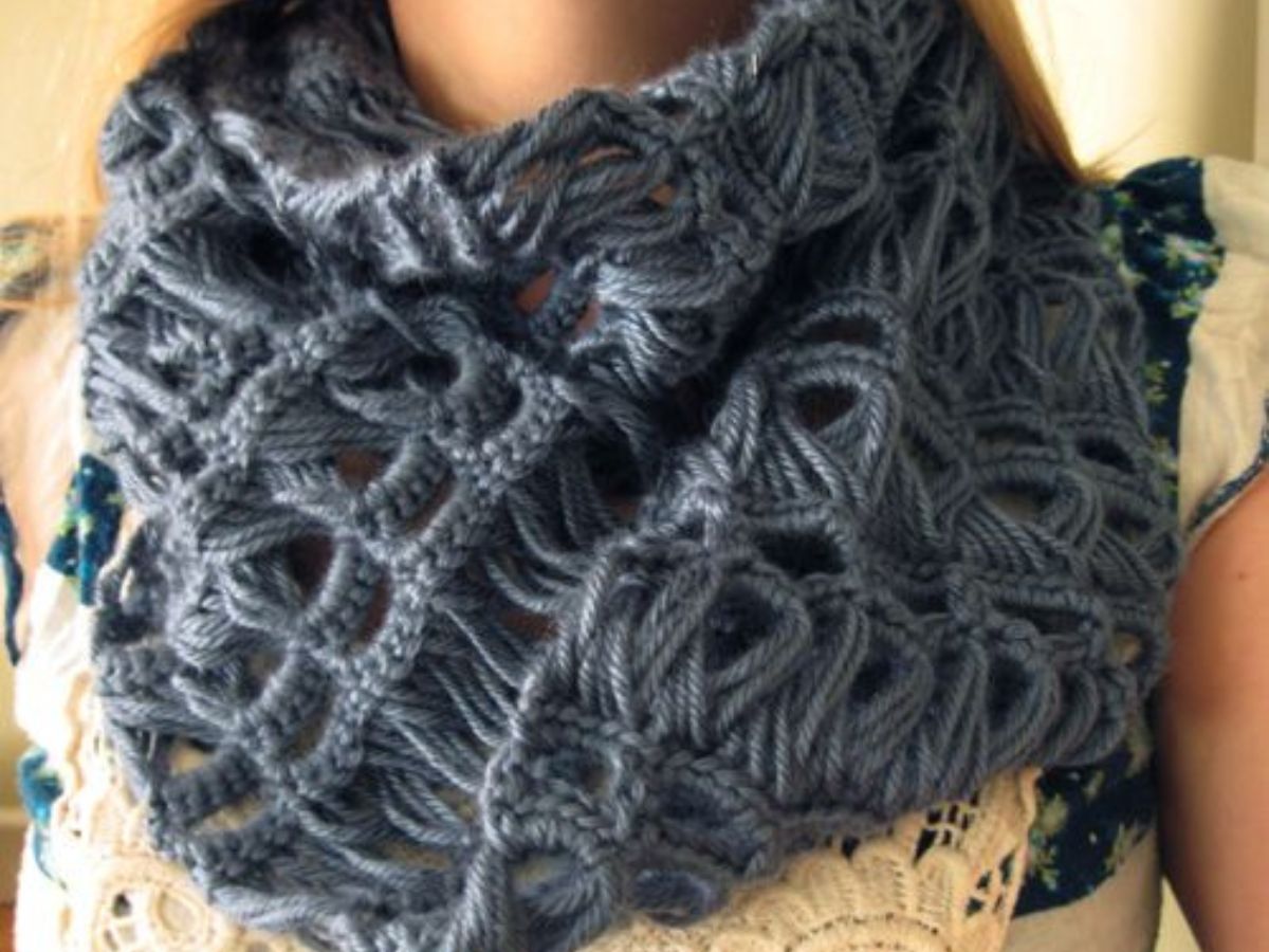 crochet broomstick lace scarf