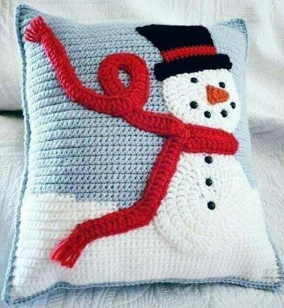 crochet christmas cushion ideas 2