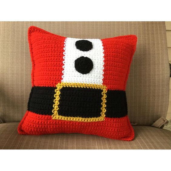 crochet christmas cushion ideas 4