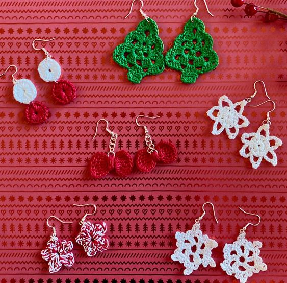 crochet christmas earring ideas 4