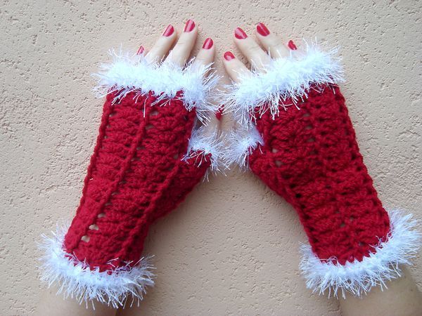 crochet christmas fingerless gloves ideas 9