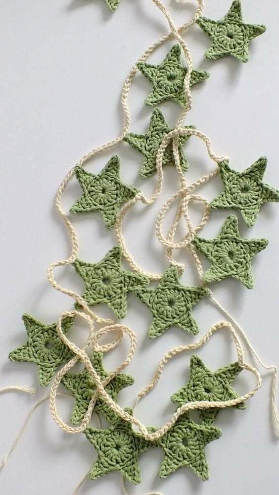 crochet christmas garland 10