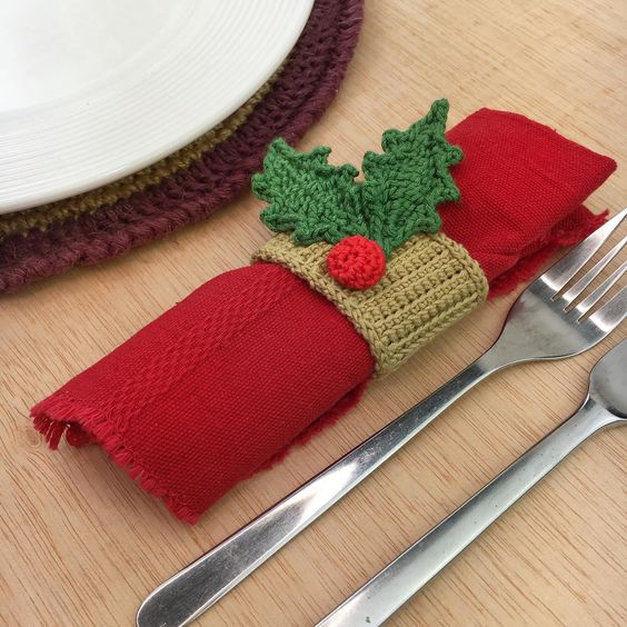 crochet christmas napkin ring ideas 1