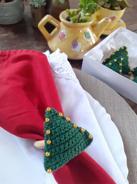 crochet christmas napkin ring ideas 2