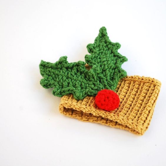 crochet christmas napkin ring ideas 7