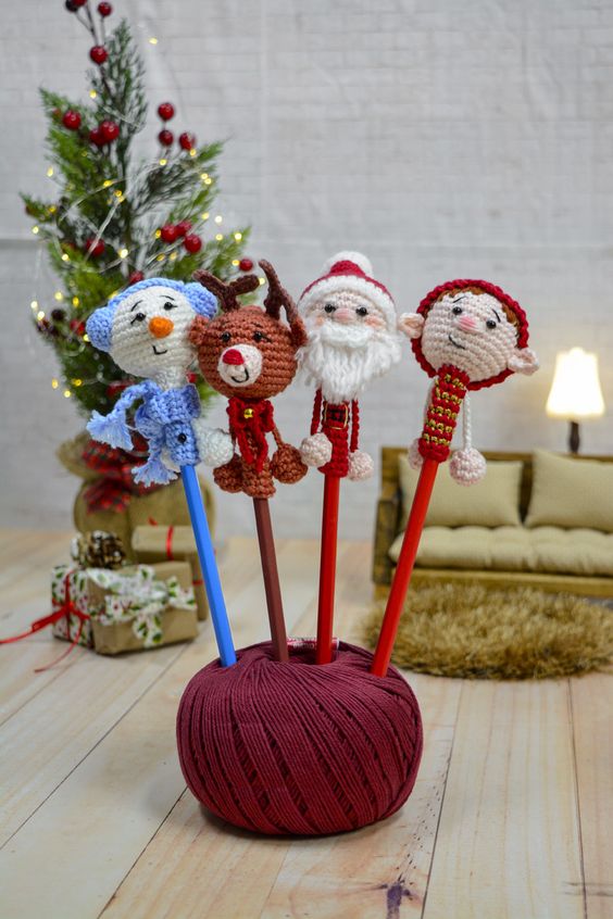 crochet christmas pencil tip for christmas ideas 4