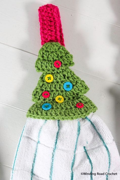 crochet christmas towel topper 3