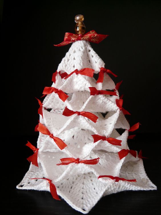 crochet christmas tree table centre 10