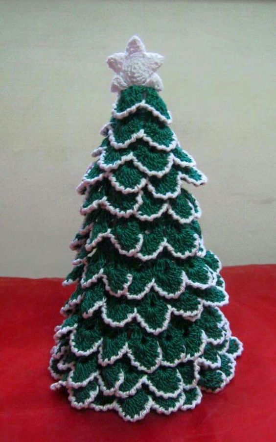 crochet christmas tree table centre 5