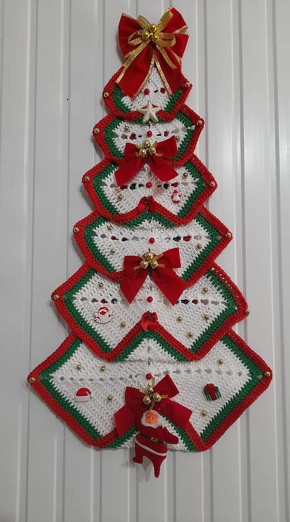crochet christmas tree with granny squares 11