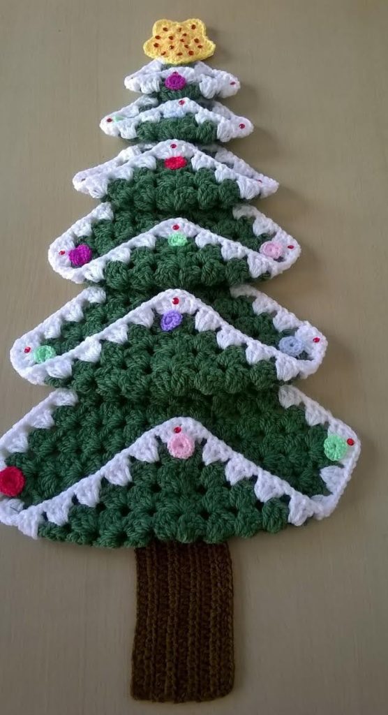 crochet christmas tree with granny squares 7