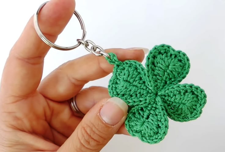 crochet clover keychains 4