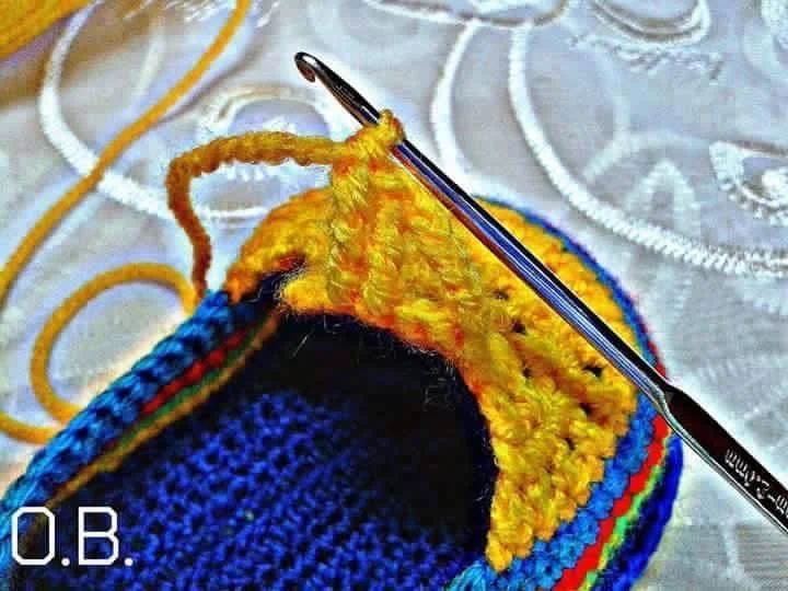 crochet colored shoes for babies 12