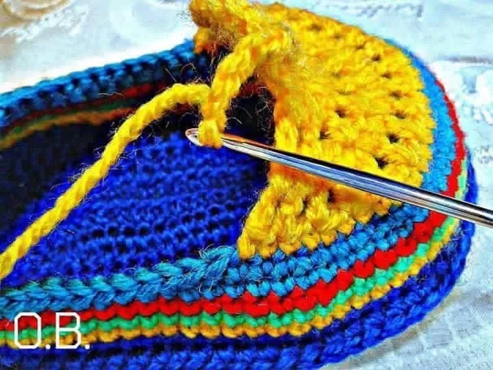 crochet colored shoes for babies 13
