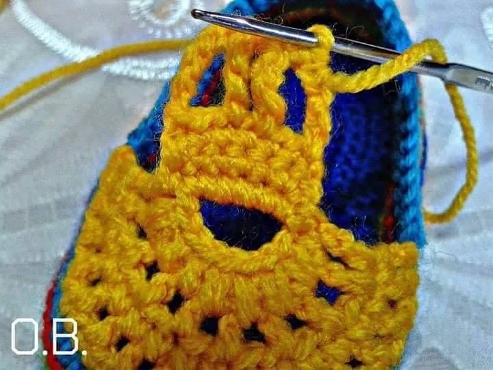 crochet colored shoes for babies 15