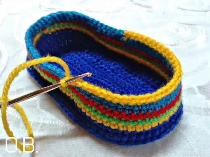 crochet colored shoes for babies 7