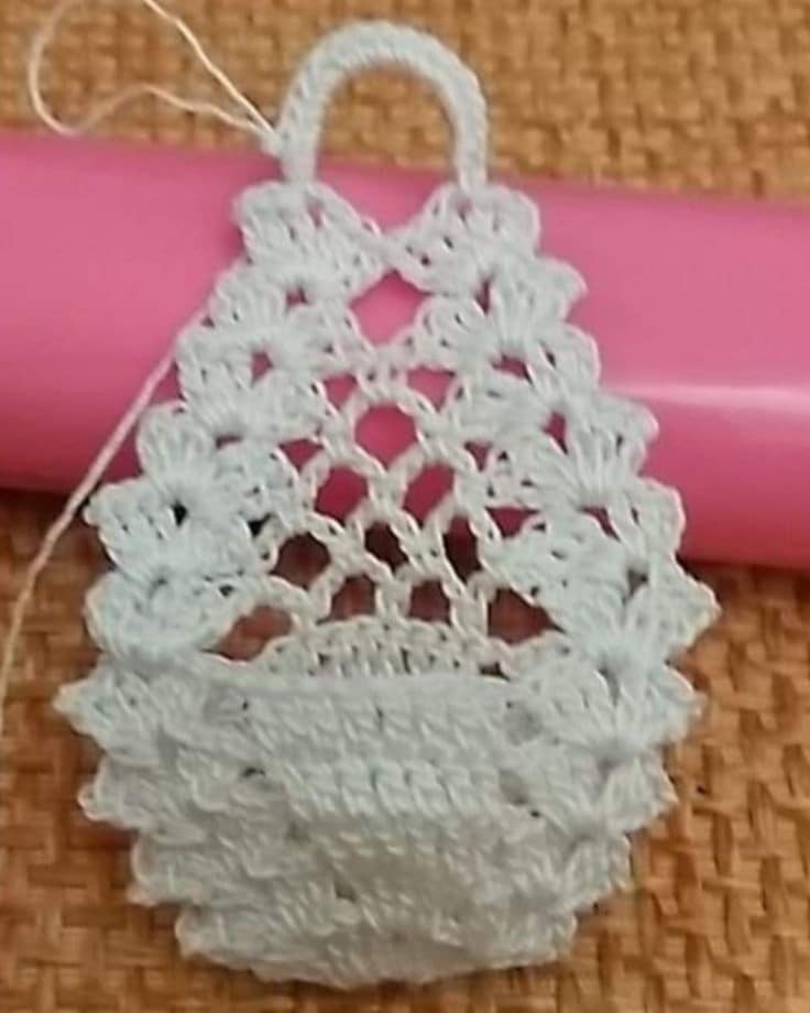 crochet cradle for baby jesus 11