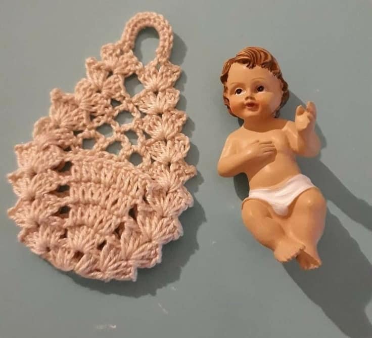 crochet cradle for baby jesus 12