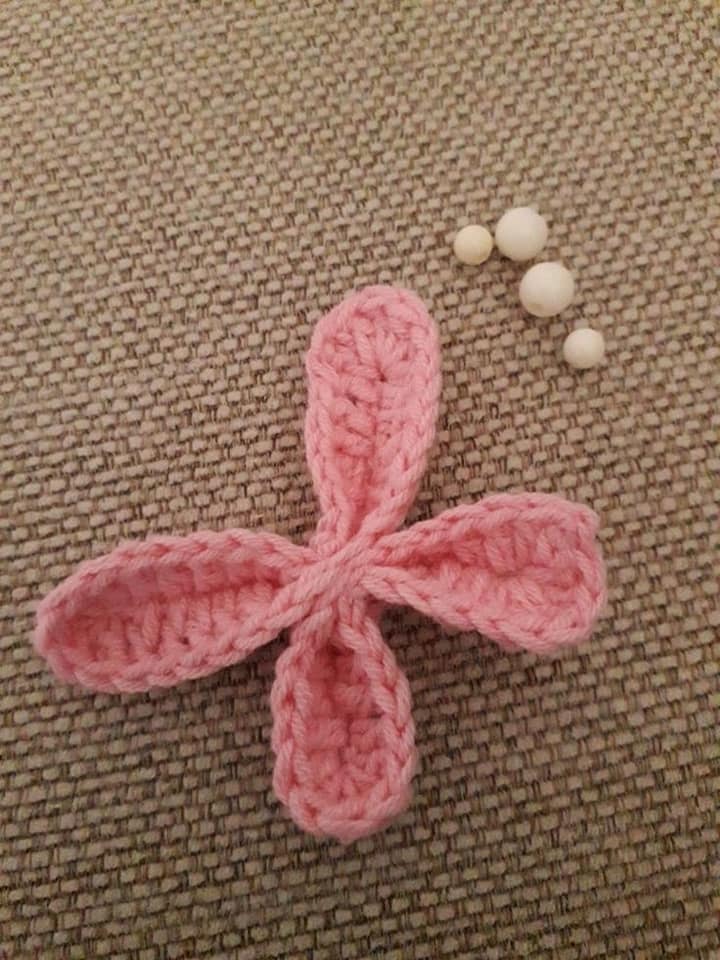 crochet dragonfly keychain 1 1