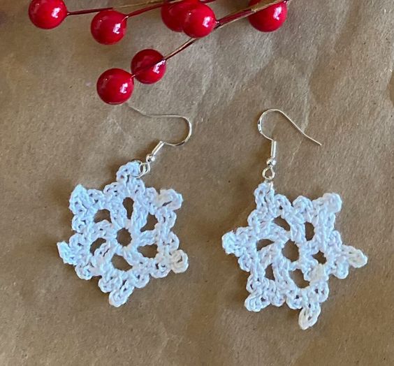 crochet earrings for christmas ideas 7