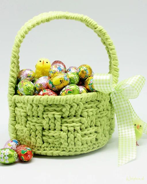 crochet easter basket 10