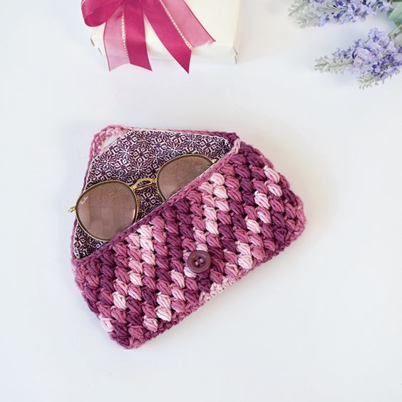 crochet glasses case tutorial 1