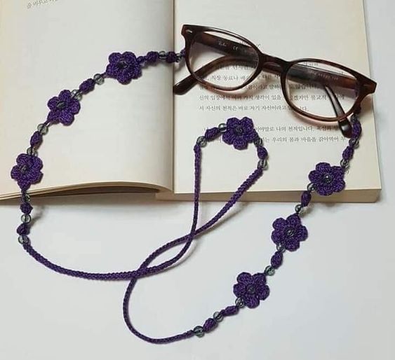 crochet glasses chain 2